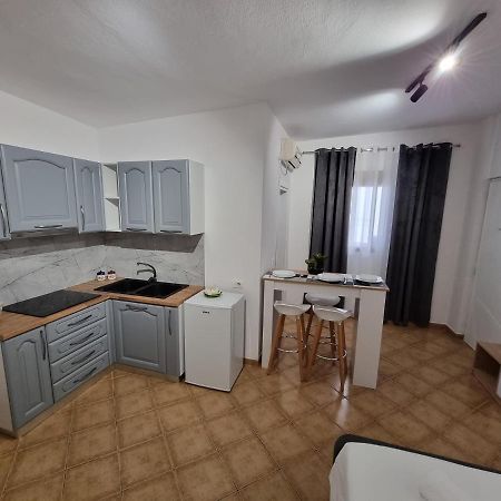 Studio Vlora 外观 照片