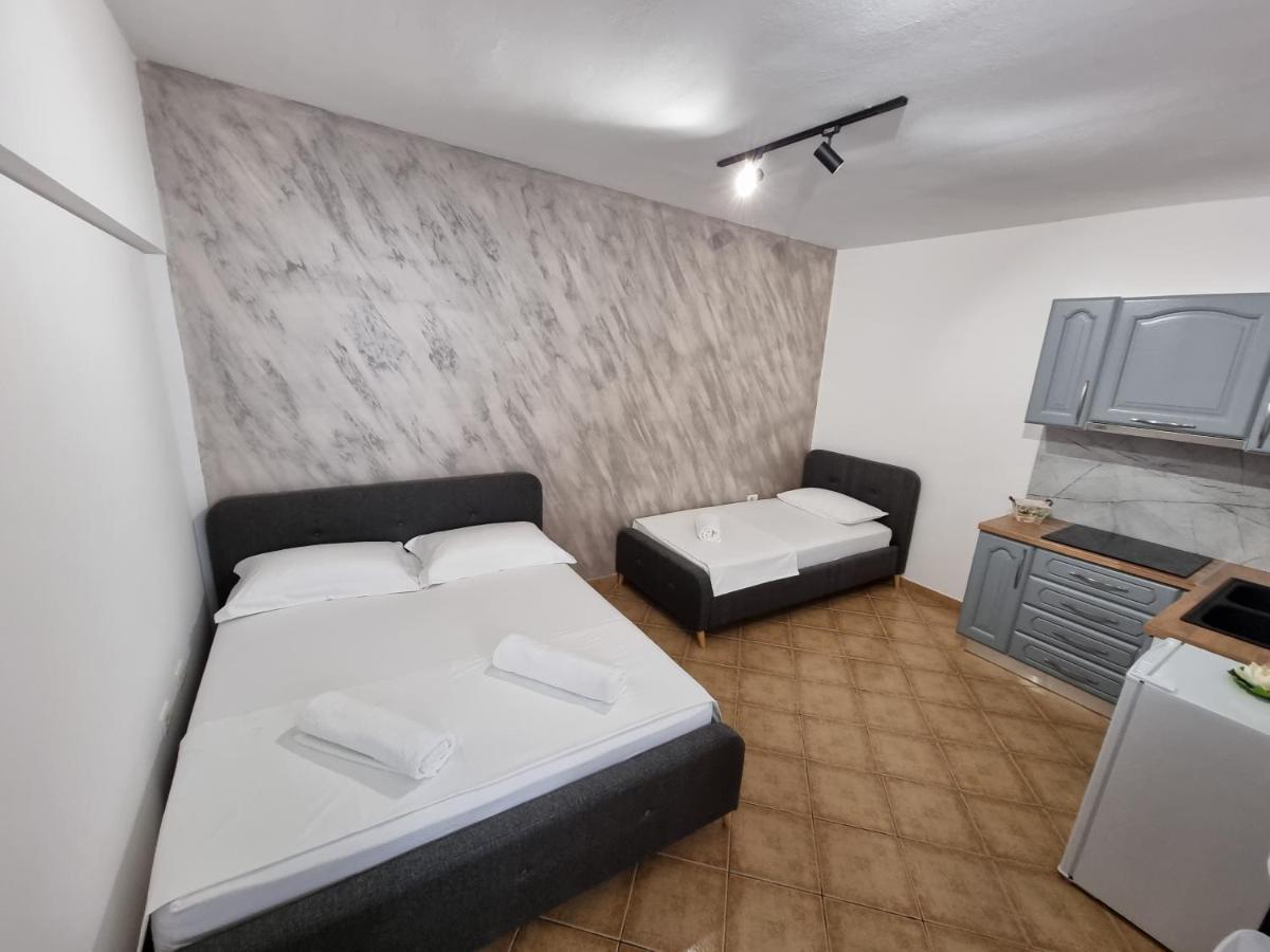 Studio Vlora 外观 照片
