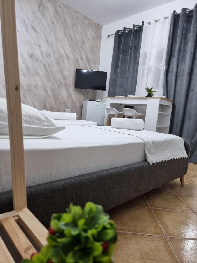Studio Vlora 外观 照片