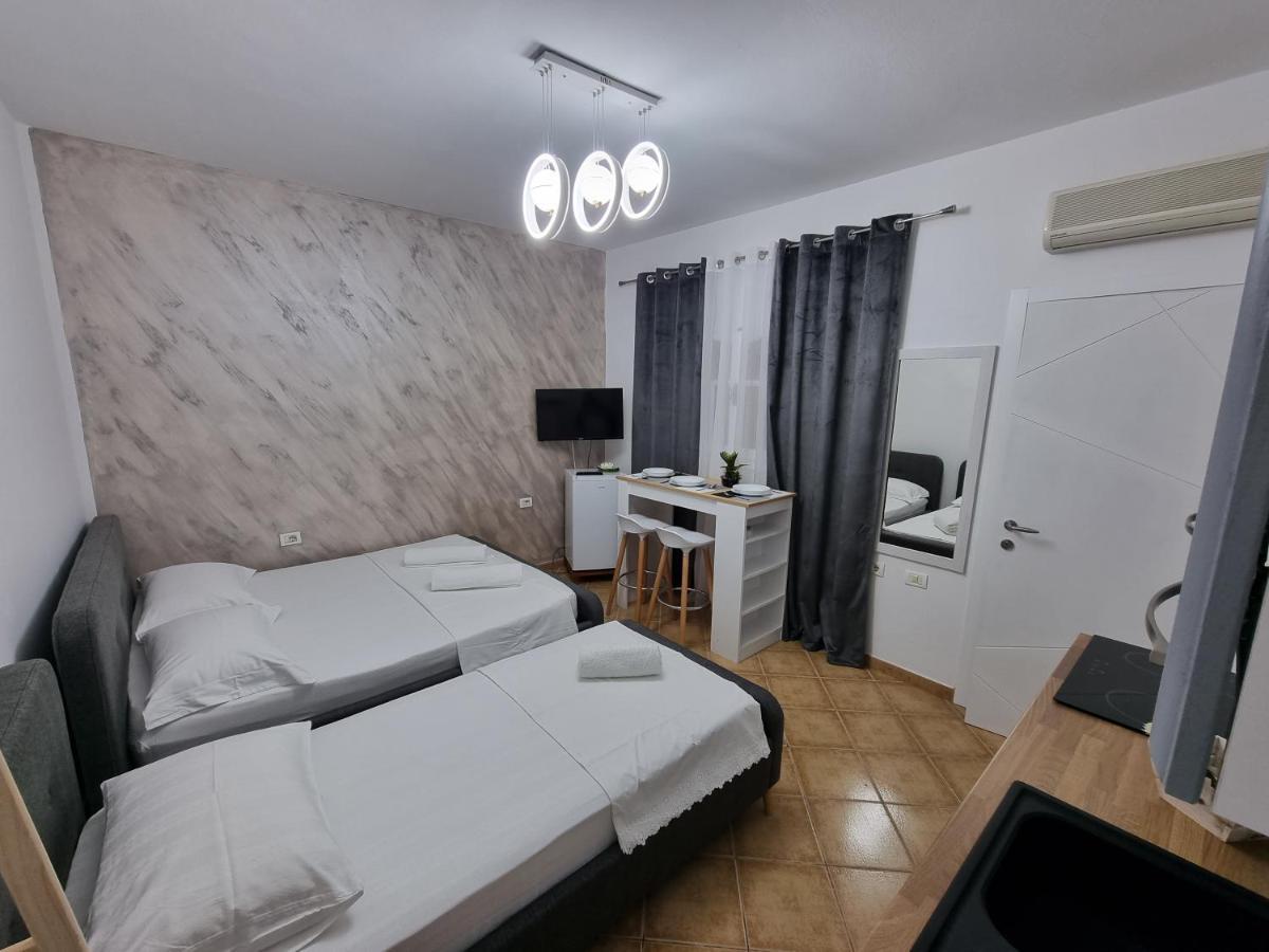Studio Vlora 外观 照片