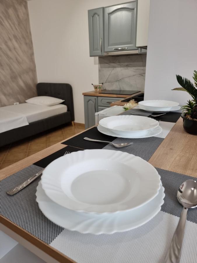 Studio Vlora 外观 照片