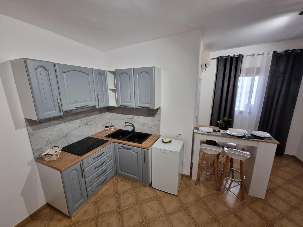 Studio Vlora 外观 照片