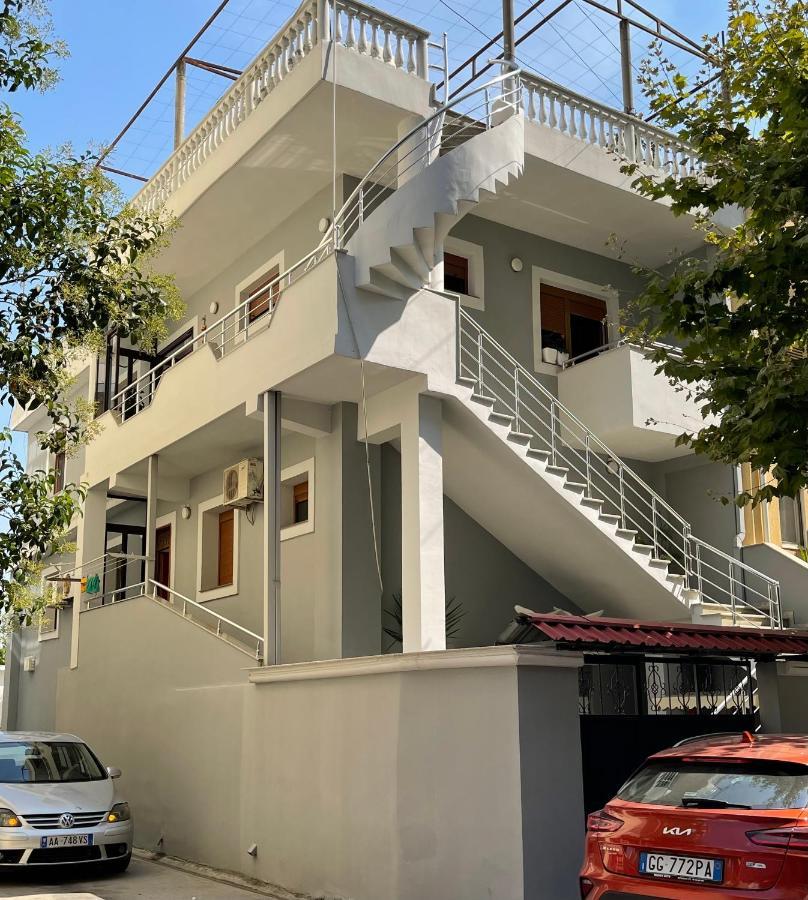 Studio Vlora 外观 照片
